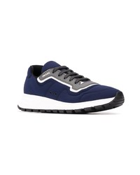 Chaussures de sport bleu marine Prada