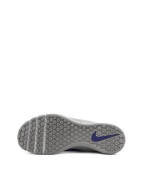 Chaussures de sport bleu marine Nike