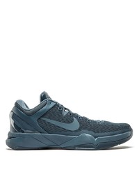 Chaussures de sport bleu marine Nike