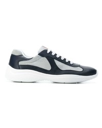 Chaussures de sport bleu marine Prada