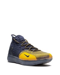 Chaussures de sport bleu marine Nike