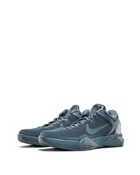 Chaussures de sport bleu marine Nike