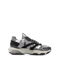 Chaussures de sport camouflage gris foncé Valentino