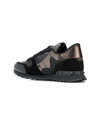 Chaussures de sport camouflage noires Valentino