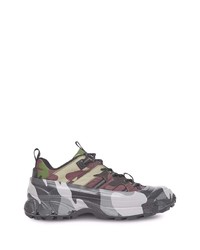 Chaussures de sport camouflage olive Burberry
