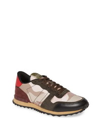 Chaussures de sport camouflage roses