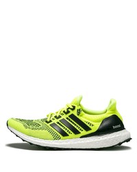 Chaussures de sport chartreuses adidas