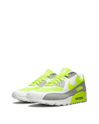 Chaussures de sport chartreuses Nike