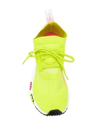 Chaussures de sport chartreuses adidas
