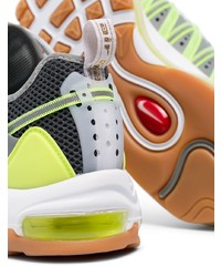 Chaussures de sport chartreuses Nike