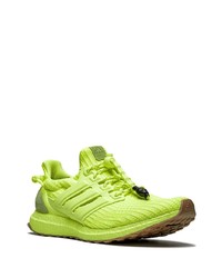 Chaussures de sport chartreuses adidas