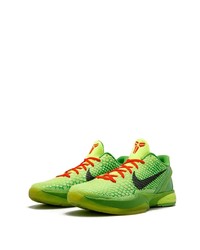 Chaussures de sport chartreuses Nike