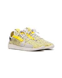 Chaussures de sport dorées Adidas By Pharrell Williams
