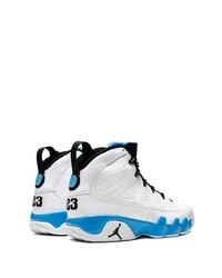 Chaussures de sport en cuir blanc et bleu Jordan