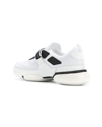 Chaussures de sport en cuir blanches Prada