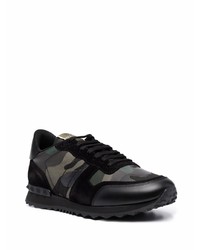 Chaussures de sport en cuir camouflage noires Valentino Garavani