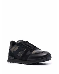 Chaussures de sport en cuir camouflage noires Valentino Garavani