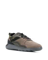 Chaussures de sport en cuir camouflage olive Hogan