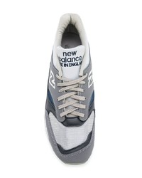 Chaussures de sport en cuir grises New Balance