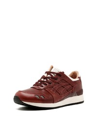 Chaussures de sport en cuir marron Asics