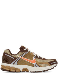 Chaussures de sport en cuir marron Nike