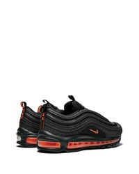 Chaussures de sport en cuir noires Nike