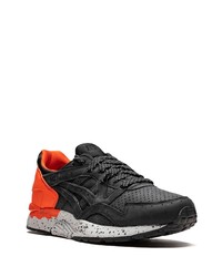 Chaussures de sport en cuir noires Asics