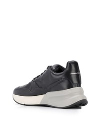 Chaussures de sport en cuir noires Alexander McQueen