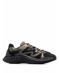 Chaussures de sport en cuir noires Valentino Garavani