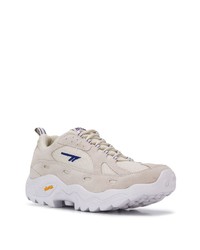 Chaussures de sport en daim beiges Hi-Tec Hts74