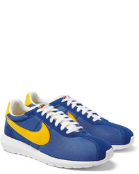 Chaussures de sport en daim bleues Nike