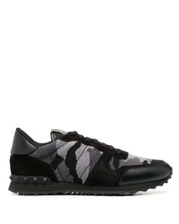 Chaussures de sport en daim camouflage noires Valentino Garavani