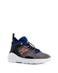 Chaussures de sport en daim gris foncé Hogan