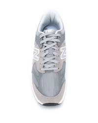 Chaussures de sport en daim grises New Balance