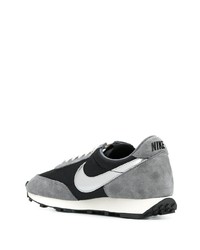 Chaussures de sport en daim grises Nike