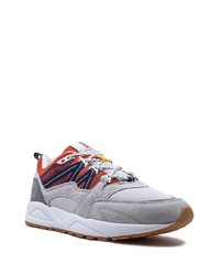 Chaussures de sport en daim grises Karhu