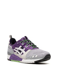 Chaussures de sport en daim grises Asics