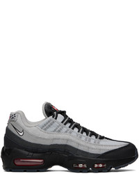 Chaussures de sport en daim grises Nike