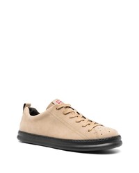 Chaussures de sport en daim marron clair Camper