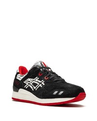 Chaussures de sport en daim noires Asics