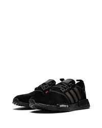 Chaussures de sport en daim noires adidas