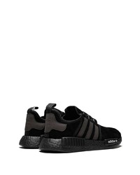 Chaussures de sport en daim noires adidas