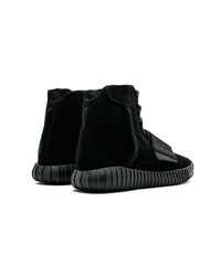 Chaussures de sport en daim noires adidas YEEZY