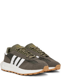 Chaussures de sport en daim olive adidas Originals