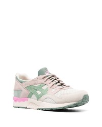 Chaussures de sport en daim roses Asics