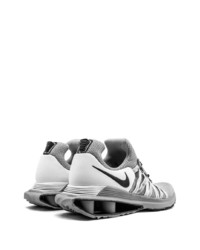 Chaussures de sport en toile grises Nike