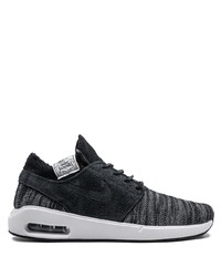 Chaussures de sport en toile noires Nike