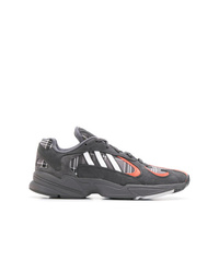 Chaussures de sport gris foncé adidas