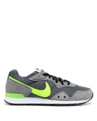 Chaussures de sport gris foncé Nike