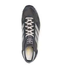 Chaussures de sport gris foncé adidas